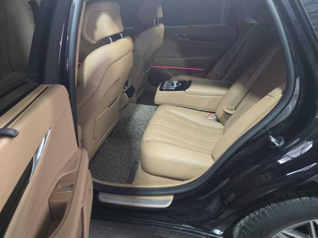 Genesis G80 - Vista 7