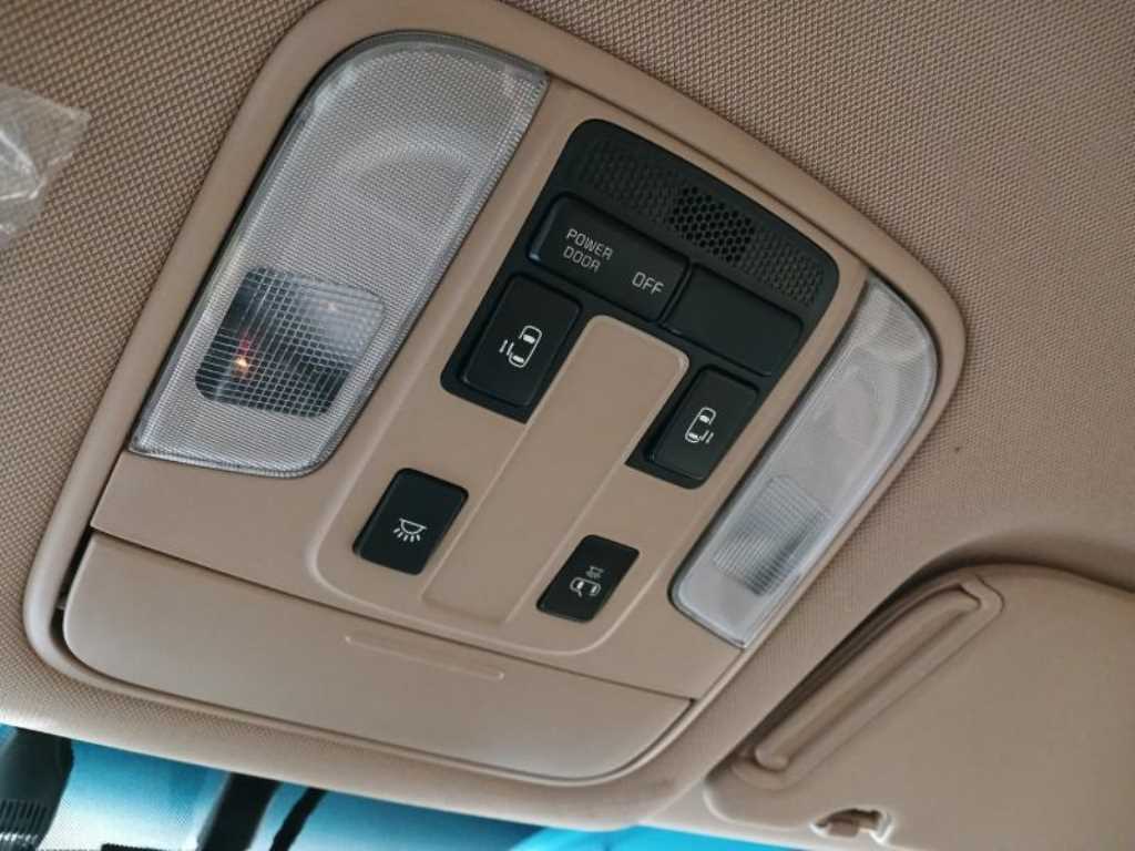 KIA Carnival 2019 Negro - Importación desde Corea - HF Imports Iquique - Foto 16