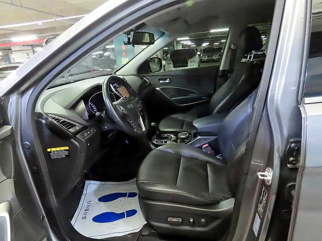 HYUNDAI Santa Fe - Vista 6