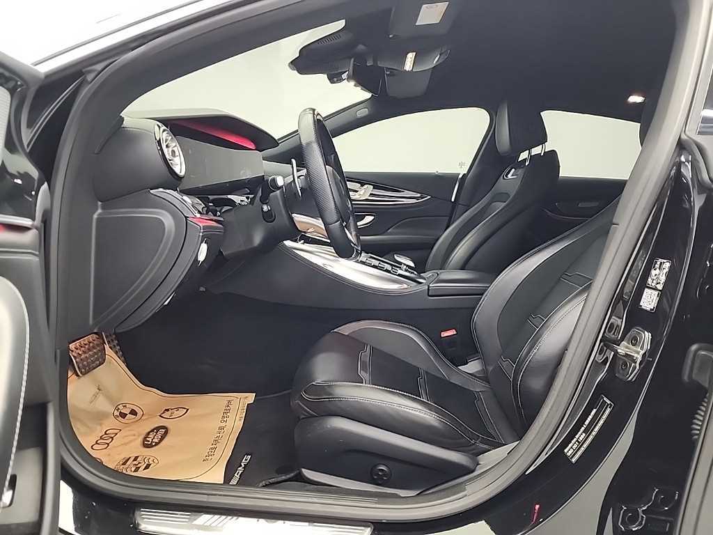 Mercedes Benz AMG GT - Vista 11