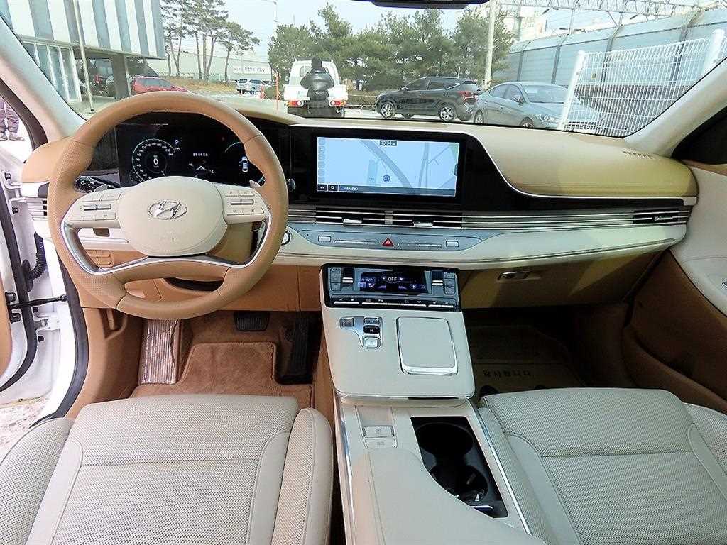 HYUNDAI Grandeur - Vista 7