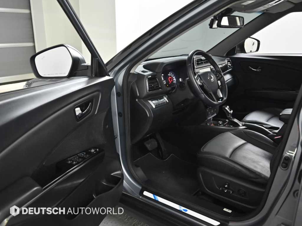 Ssangyong Tivoli - Vista 11