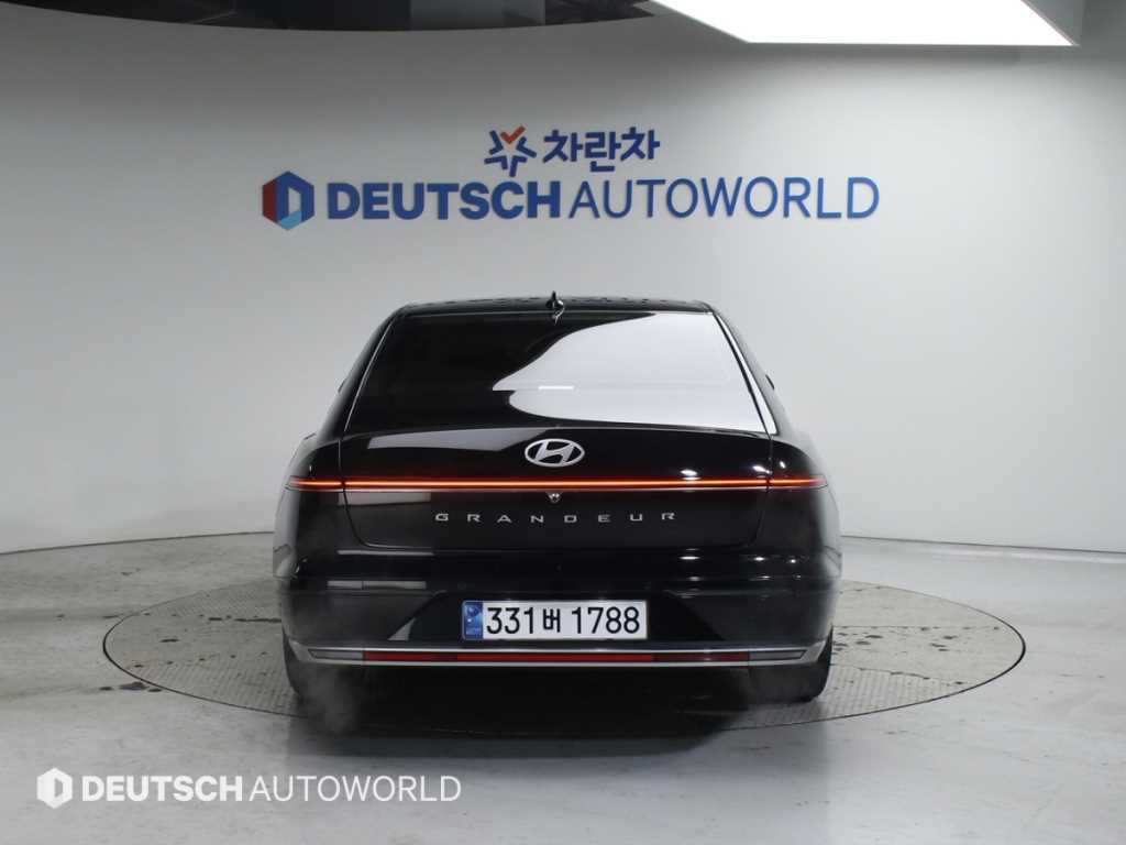 HYUNDAI Grandeur - Vista 4