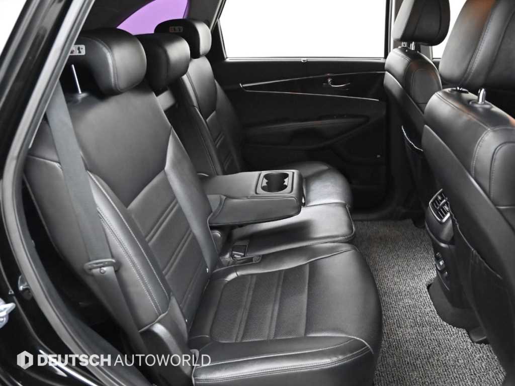 KIA Sorento - Vista 12