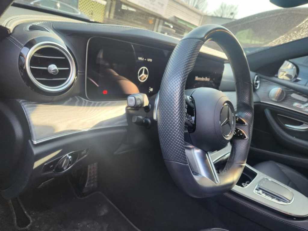 Mercedes Benz E class - Vista 6