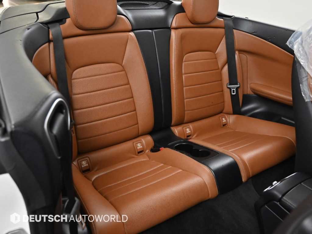 Mercedes Benz C Class - Vista 12