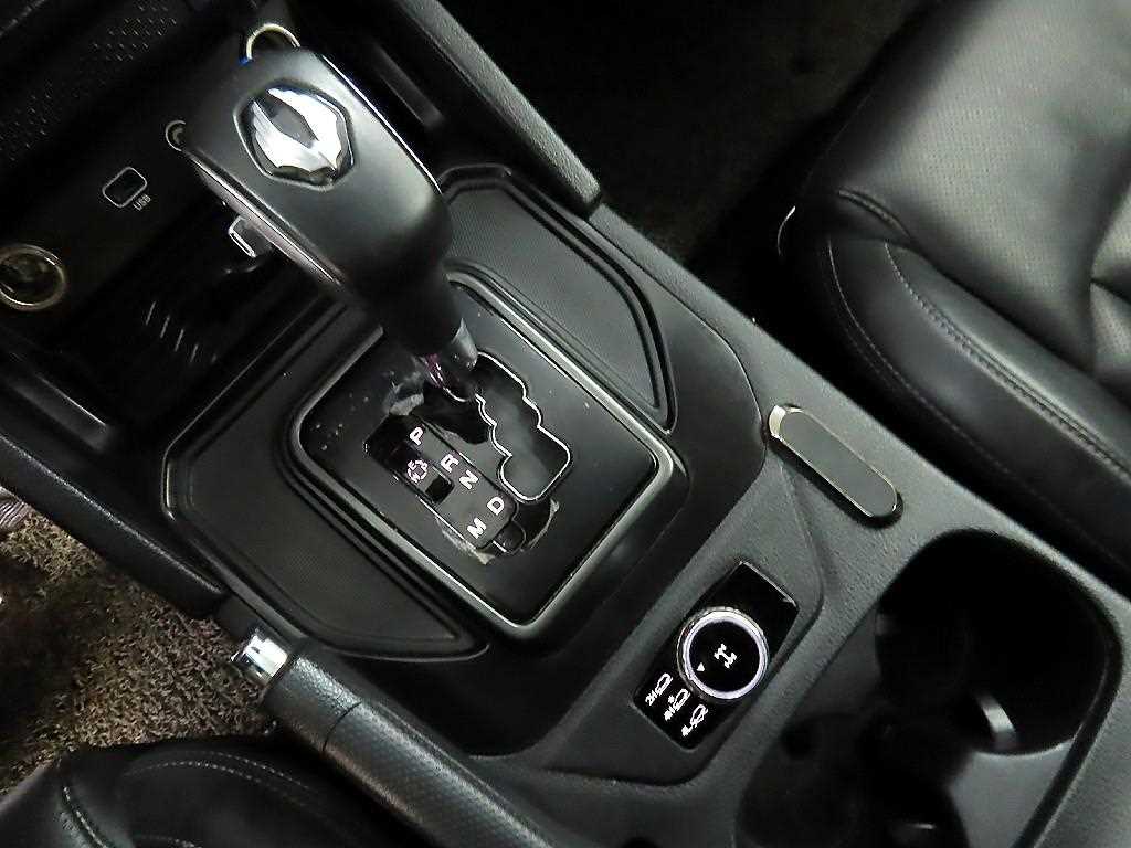 Ssangyong Rexton - Vista 10