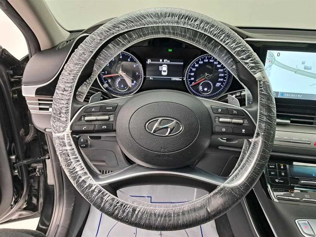 HYUNDAI Grandeur - Vista 7