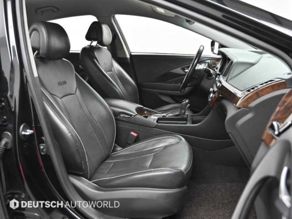 HYUNDAI Aslan - Vista 10