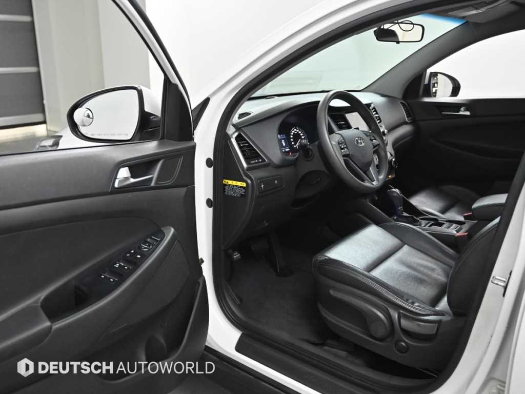 HYUNDAI Tucson - Vista 11