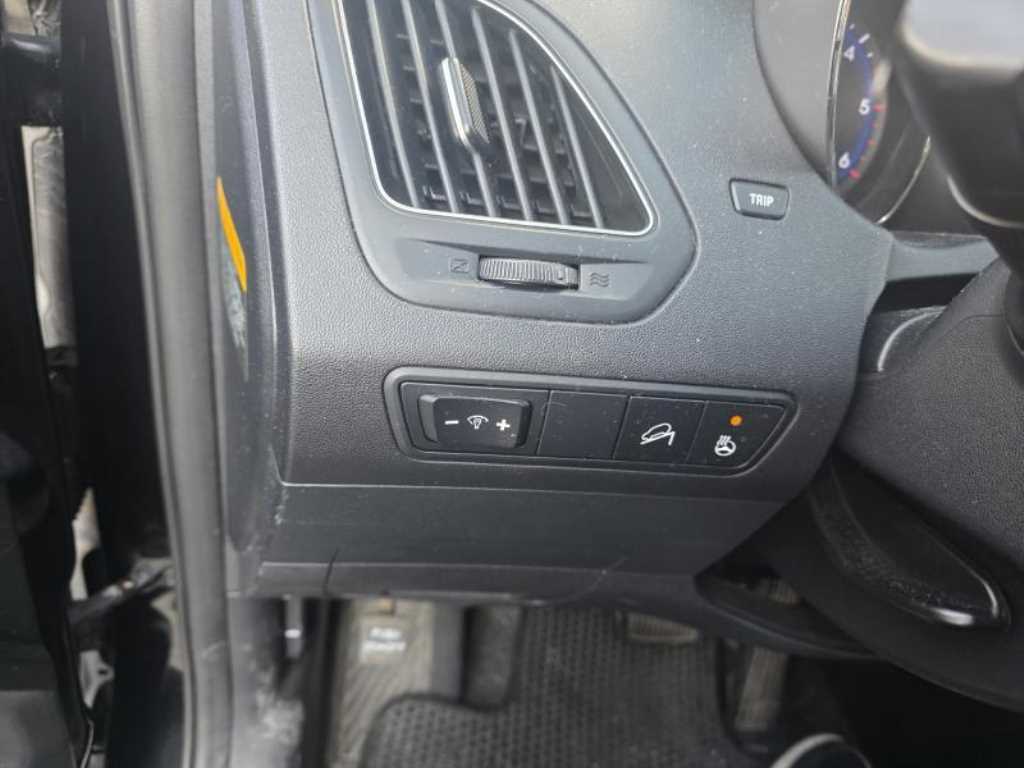 HYUNDAI Tucson - Vista 10