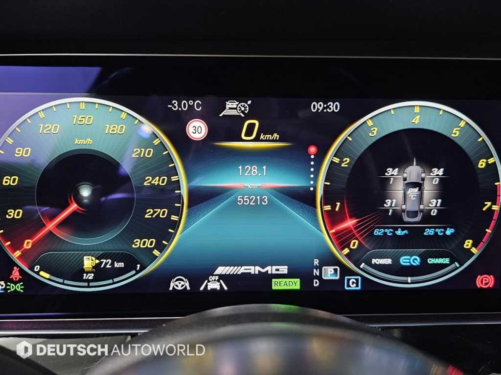 Mercedes Benz AMG GT - Vista 8