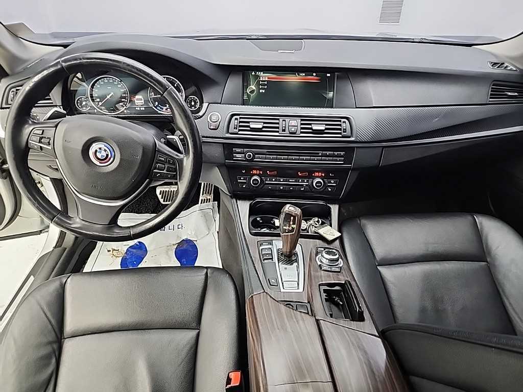 BMW 5 Series - Vista 7