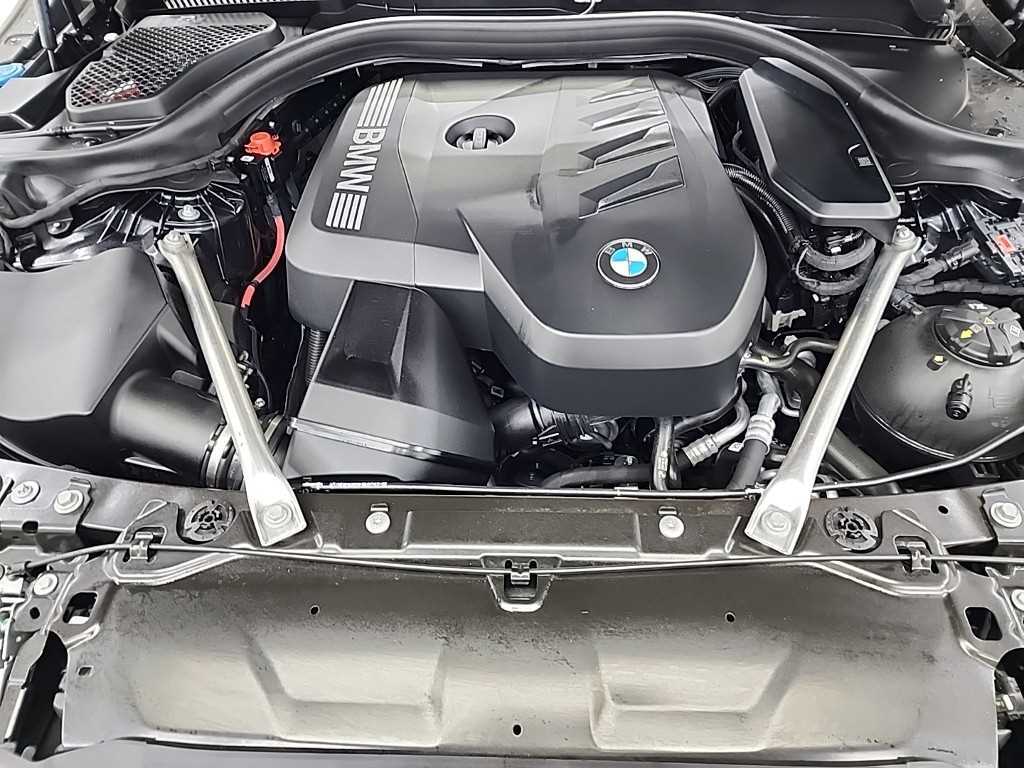 BMW 5 Series - Vista 5