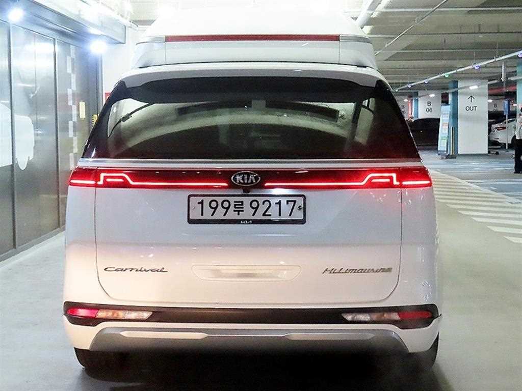 KIA Carnival - Vista 5