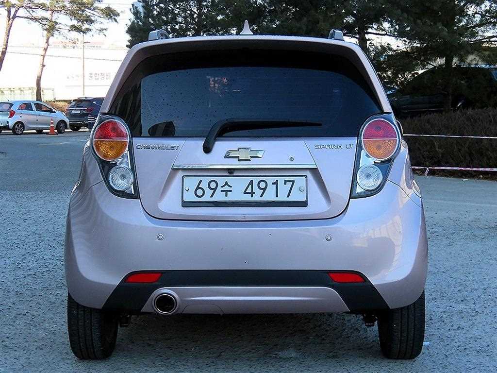 Chevrolet Spark - Vista 5