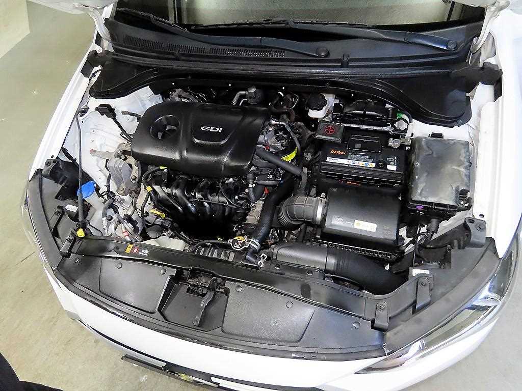 HYUNDAI Avante 2017 Blanco - Importación desde Corea - HF Imports Iquique - Foto 17