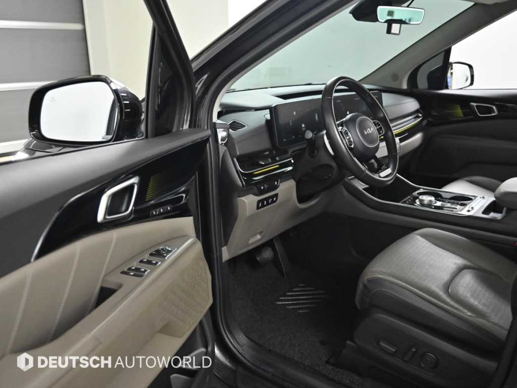 KIA Carnival - Vista 11