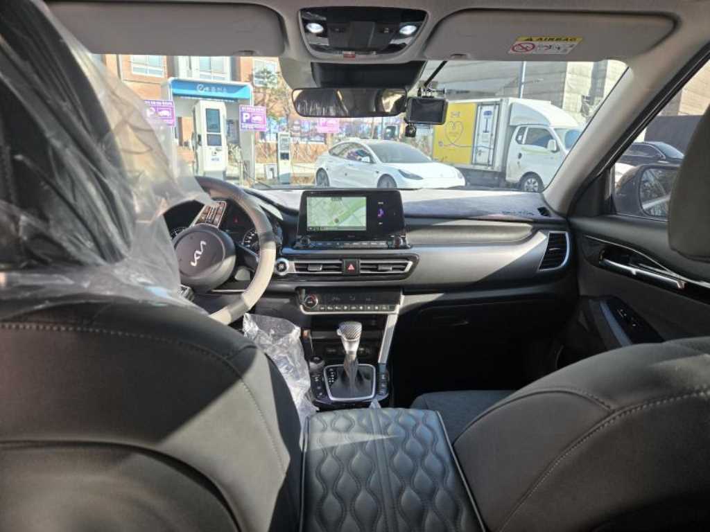 KIA Seltos - Vista 6