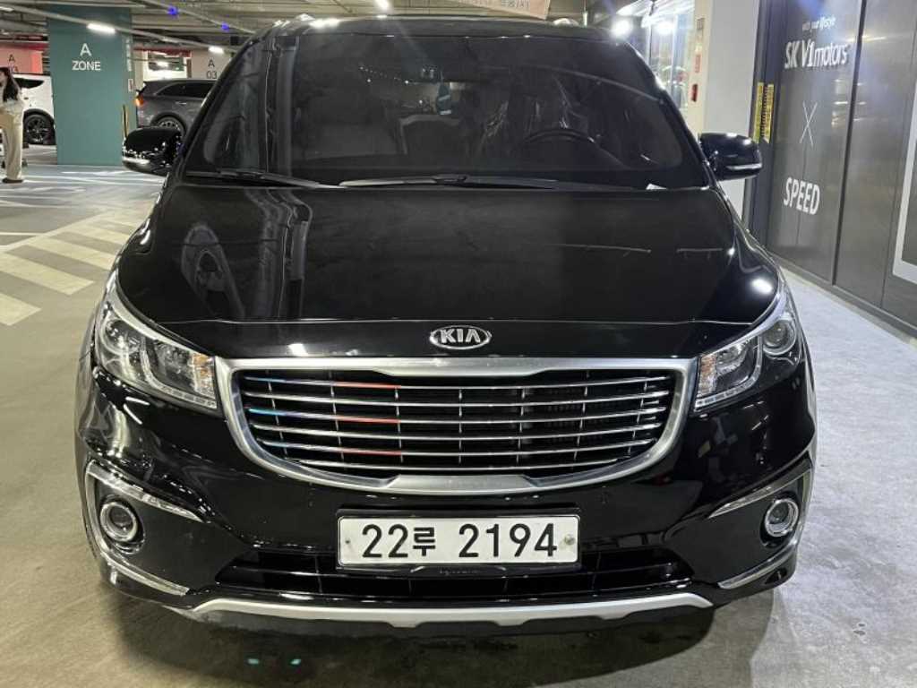 KIA Carnival 2015 Negro - Importación desde Corea - HF Imports Iquique - Foto 1