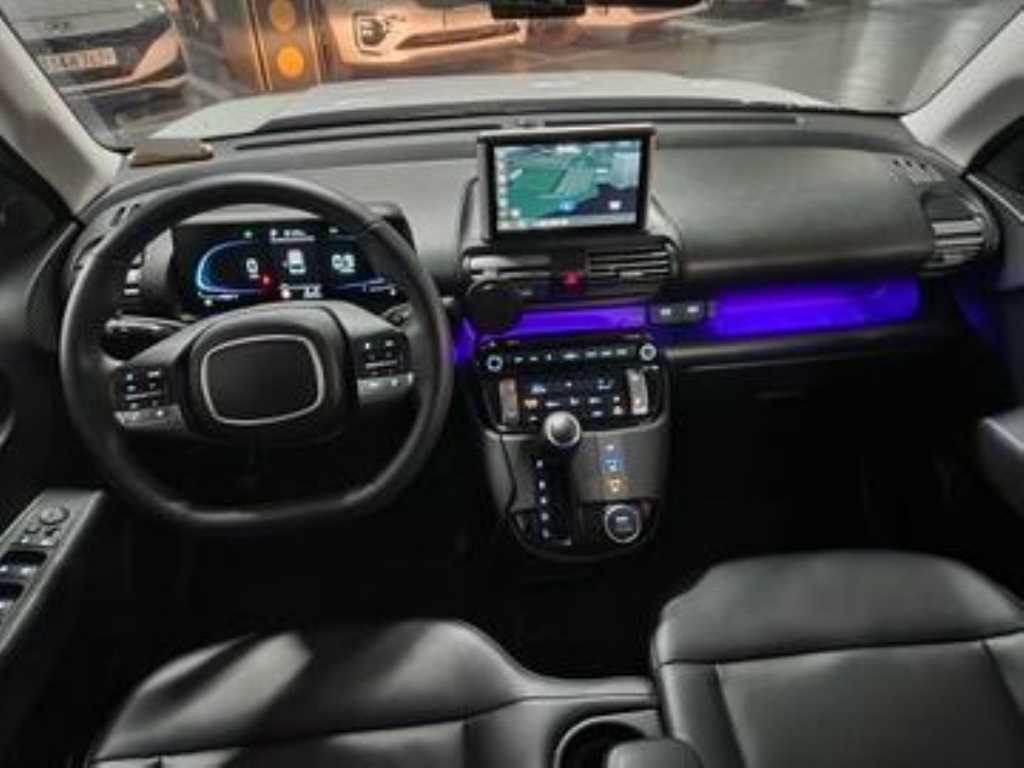 HYUNDAI Casper - Vista 6