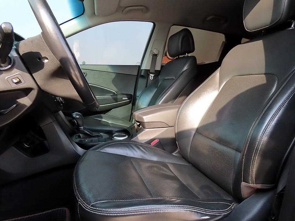 HYUNDAI Santa Fe - Vista 5