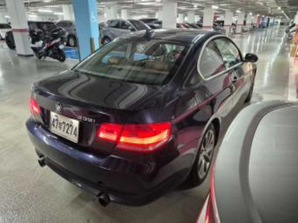 Mercedes Benz GLC Class - Vista 5