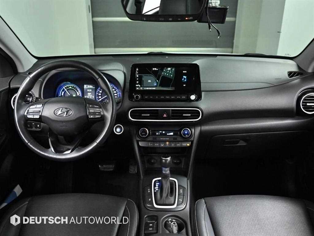 HYUNDAI Kona - Vista 7