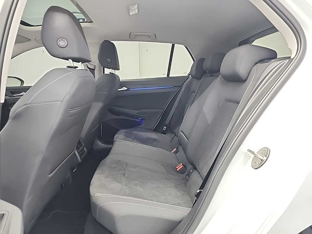 Volkswagen Golf - Vista 12