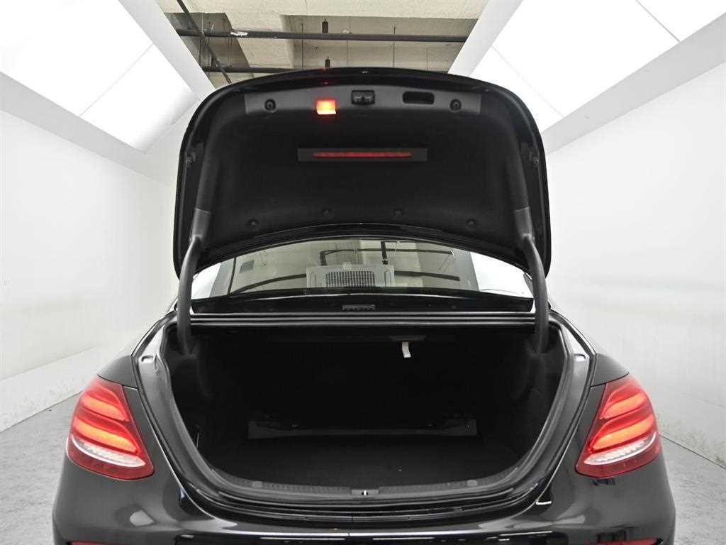 Mercedes Benz E class 2017 Negro - Importación desde Corea - HF Imports Iquique - Foto 20