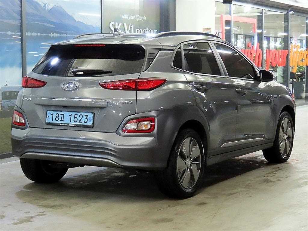 HYUNDAI Kona - Vista 4