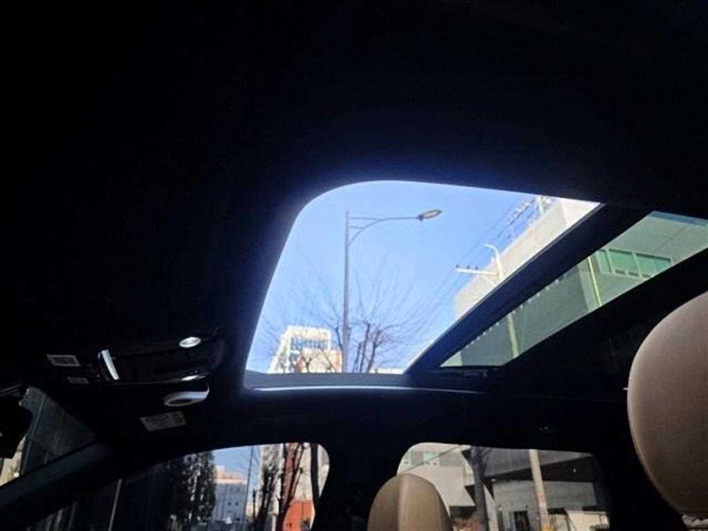 KIA Sorento - Vista 8