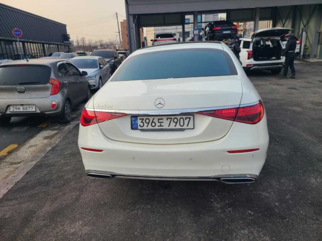 Mercedes Benz S Class - Vista 4