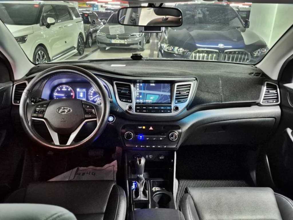 HYUNDAI Tucson - Vista 11