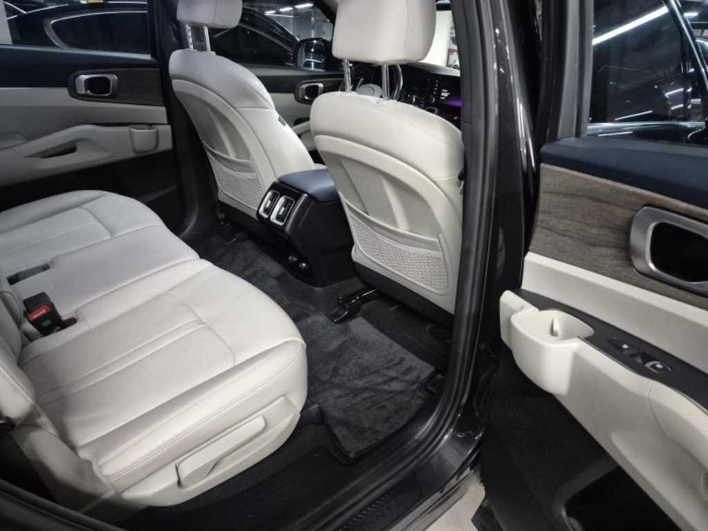 KIA Sorento - Vista 12