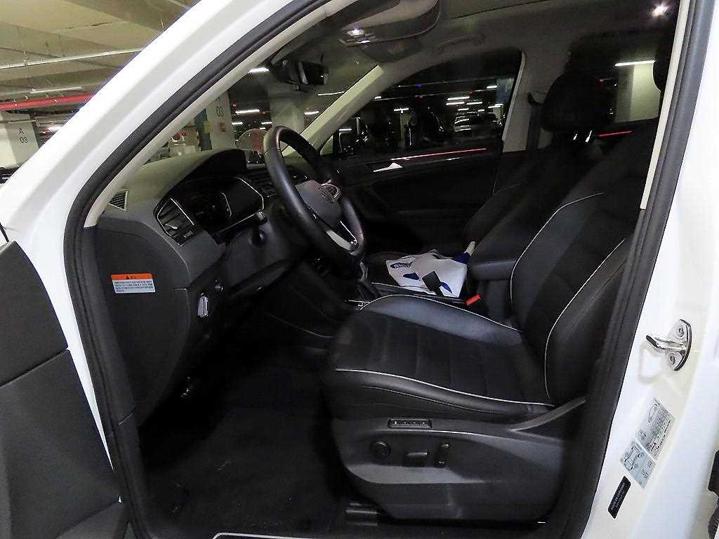 Volkswagen Tiguan - Vista 6