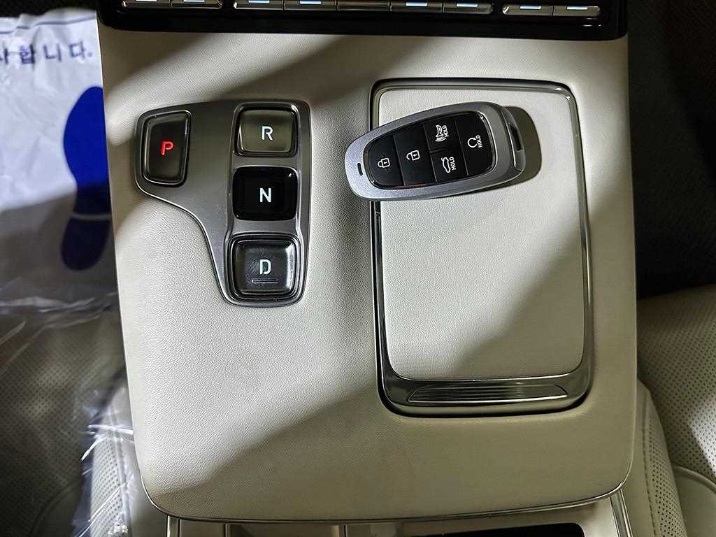 HYUNDAI Grandeur - Vista 12