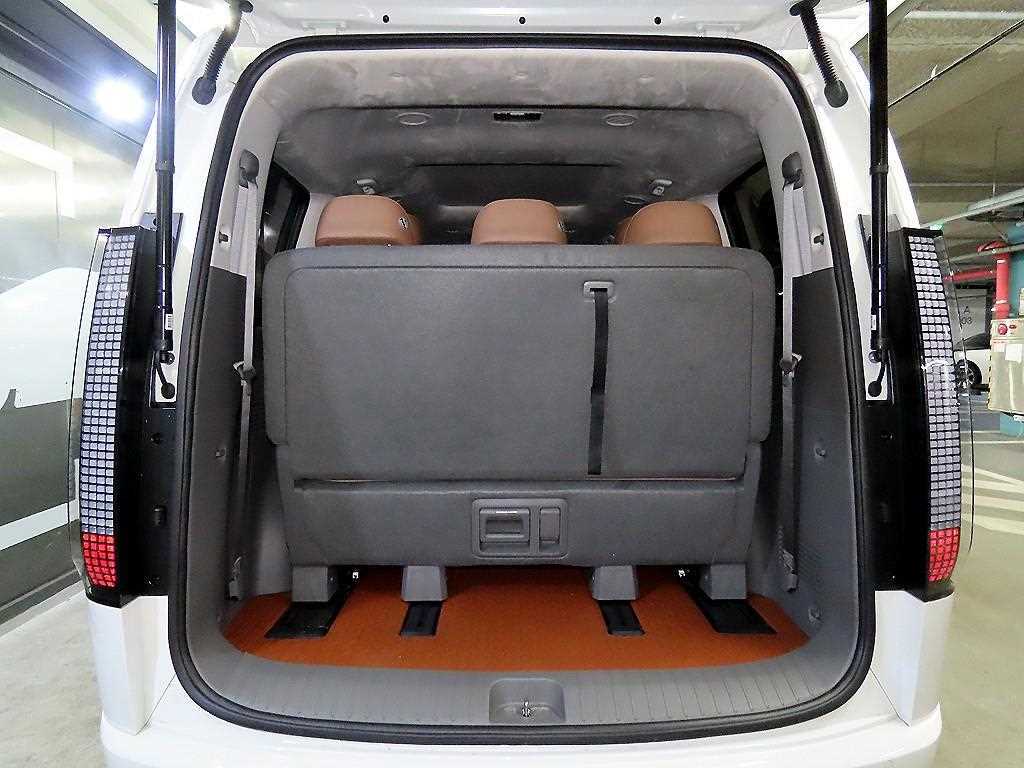 HYUNDAI Staria 2025 Blanco - Importación desde Corea - HF Imports Iquique - Foto 16