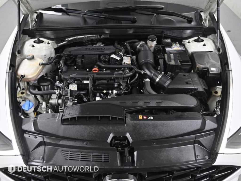 HYUNDAI Sonata - Vista 6