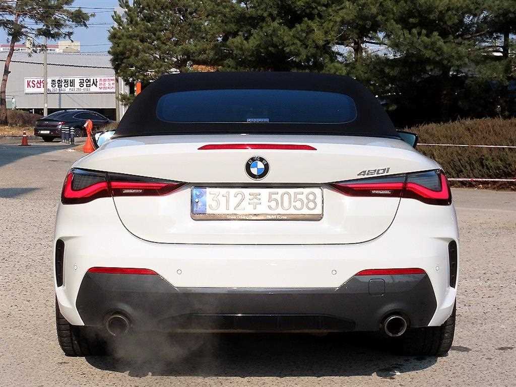 BMW 4 Series - Vista 4