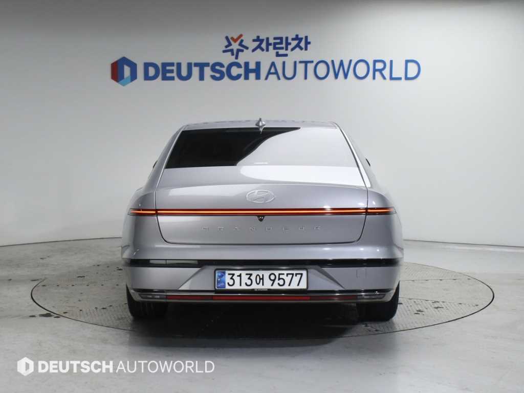 HYUNDAI Grandeur - Vista 4