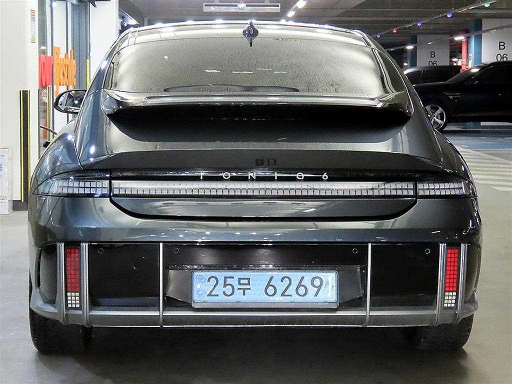 HYUNDAI Ioniq 6 - Vista 5