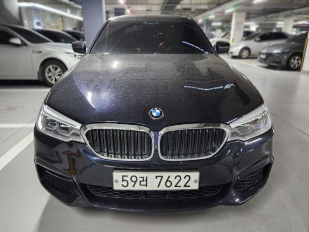 BMW 5 Series 2018 Negro - Importación desde Corea - HF Imports Iquique - Foto 1
