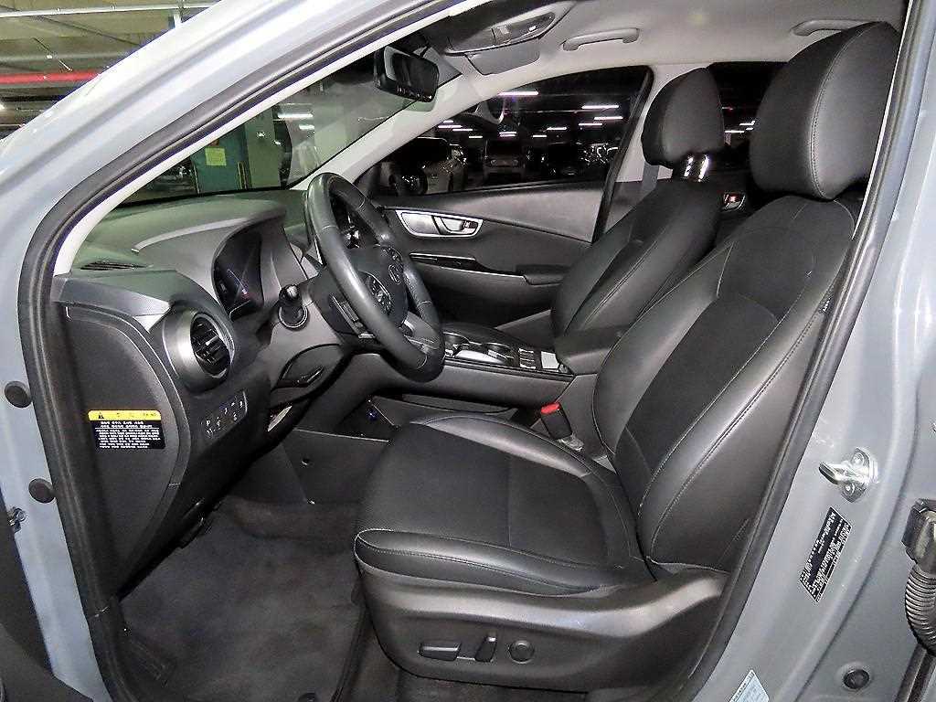 HYUNDAI Kona - Vista 6