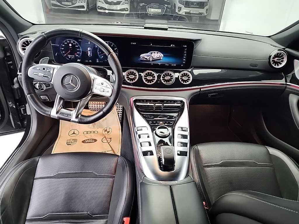 Mercedes Benz AMG GT - Vista 7