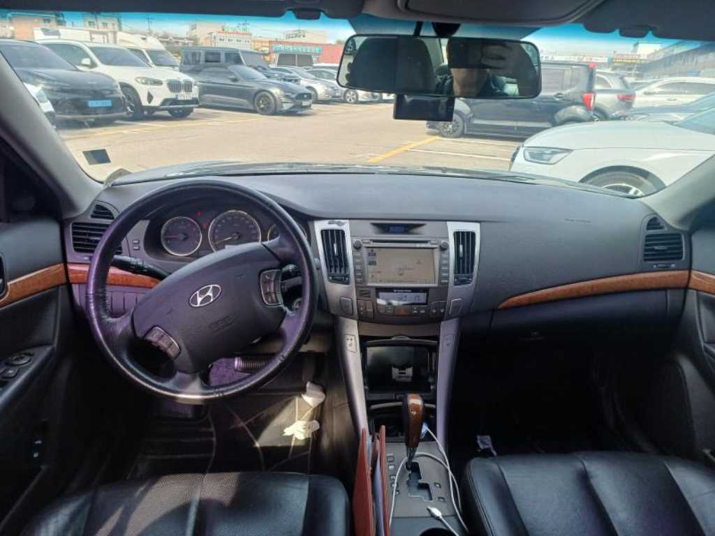 HYUNDAI Sonata - Vista 7