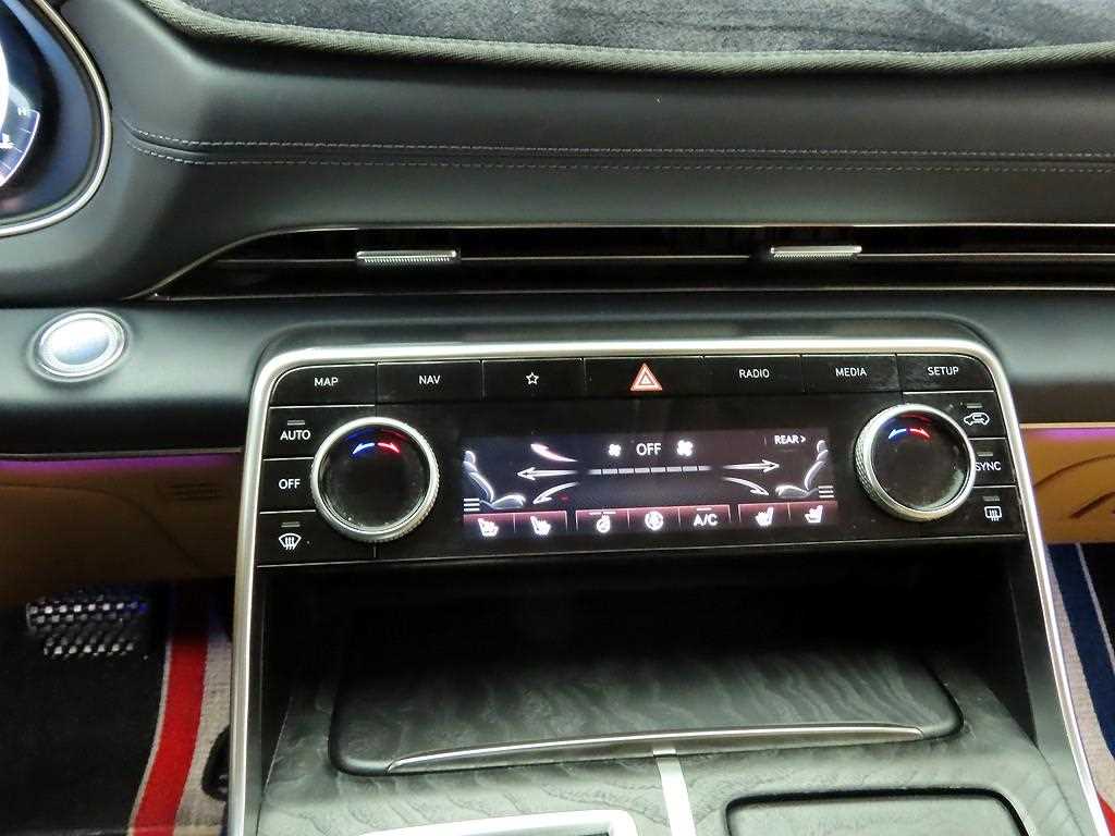 Genesis GV80 - Vista 11