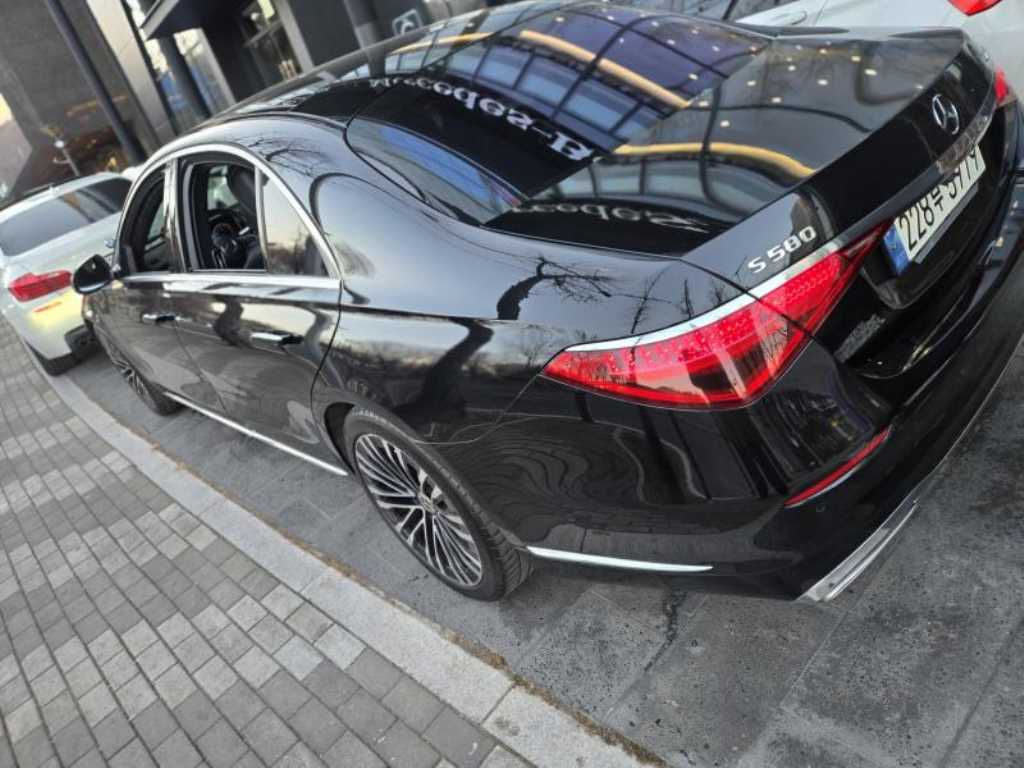 Mercedes Benz S Class - Vista 4