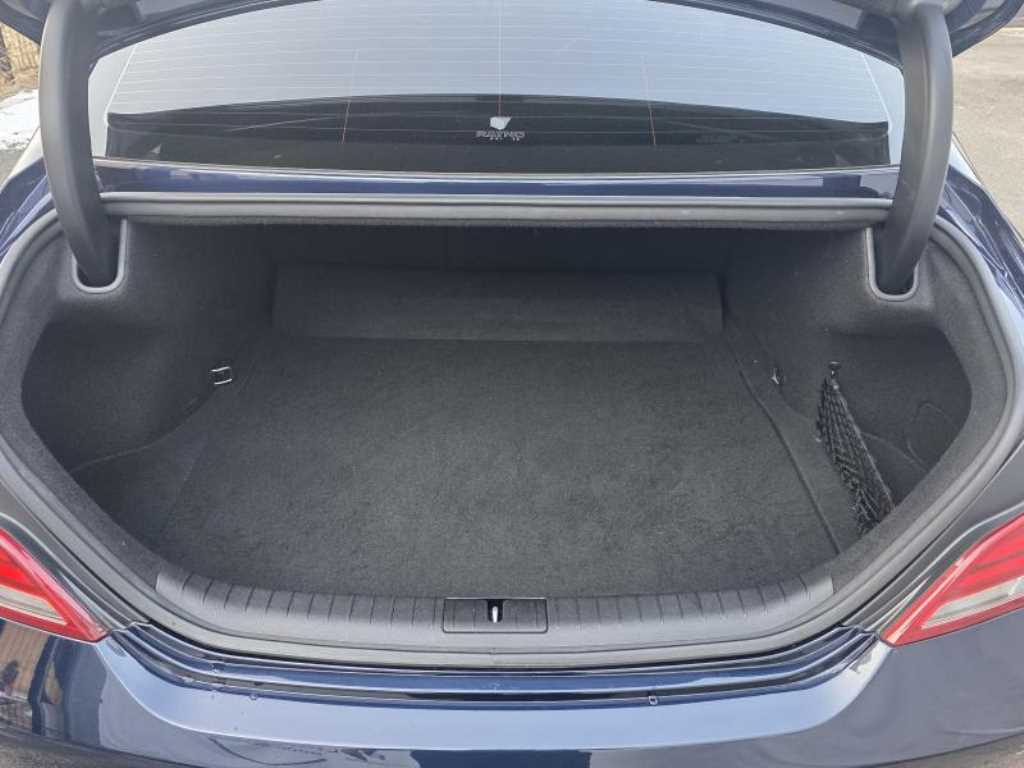 Genesis G70 - Vista 4