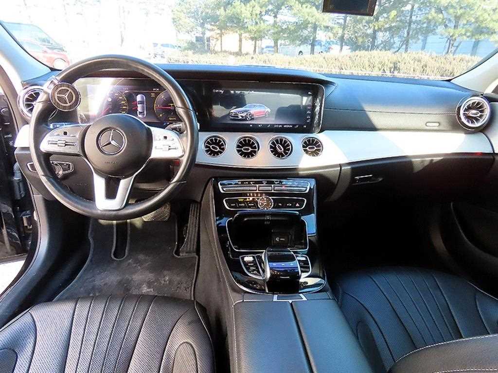 Mercedes Benz CLS Class - Vista 7